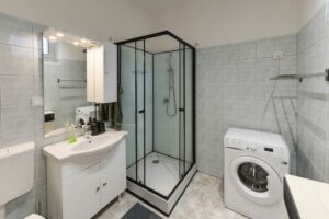 Héregi Harangszó Vendégházak, szállás, apartman, természetközeli, erdő, dézsafürdő, hangulat apartman, fürdőszoba,